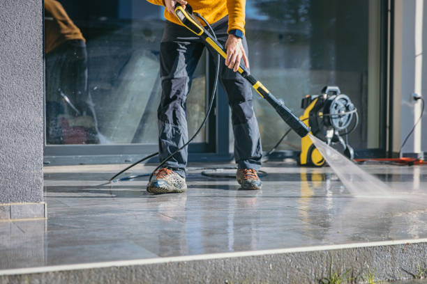 Best Pool Deck Cleaning  in Lake Belvedere Estates, FL
